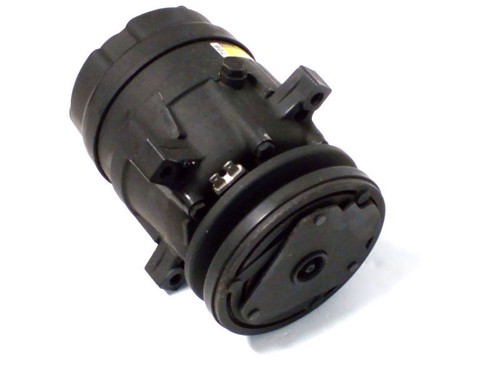 EMIAOTO AC Compressor for Fendt Farmer Favorit Tractor 10PA15C 7700038094 G199552020100 G311550020100 1472005050 DCP99502　並行輸入品 AIR CONDITIONING COMPRESSOR - Fendt 700 Vario, 800 Vario, 900 Vario-en